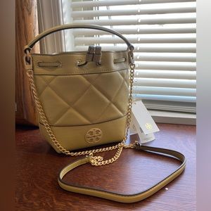 Brand new Tory Burch Willa soft mini bucket bag